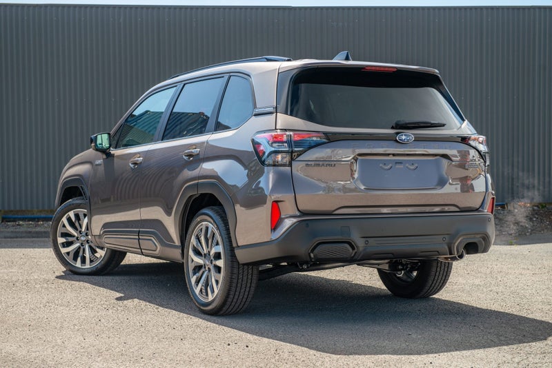 2026 Subaru Forester Hybrid Touring image 3