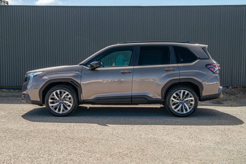 2026 Subaru Forester Hybrid Touring image 5