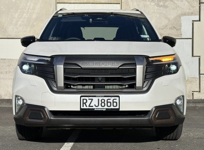 2026 Subaru Forester Sport Hybrid image 2