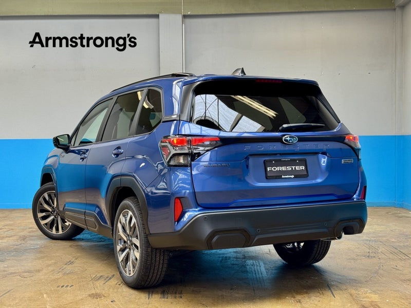 2026 Subaru Forester Touring 2.5L Hybrid AWD image 5