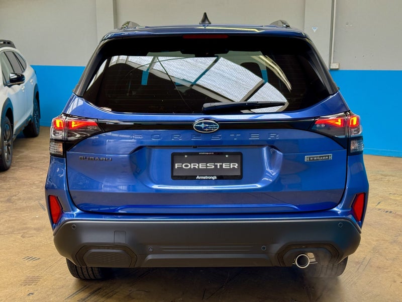 2026 Subaru Forester Touring 2.5L Strong Hybrid... image 5