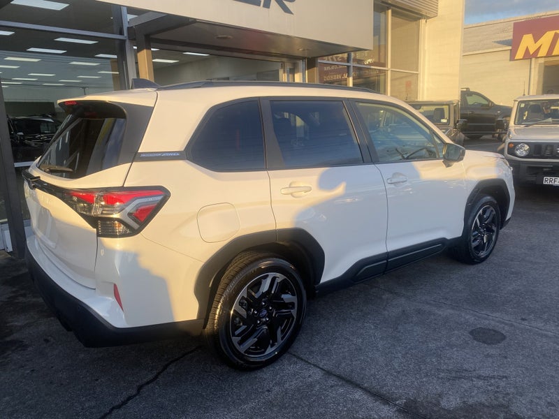2026 Subaru Forester Touring image 2