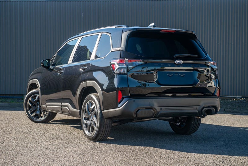 2026 Subaru Forester Touring image 3