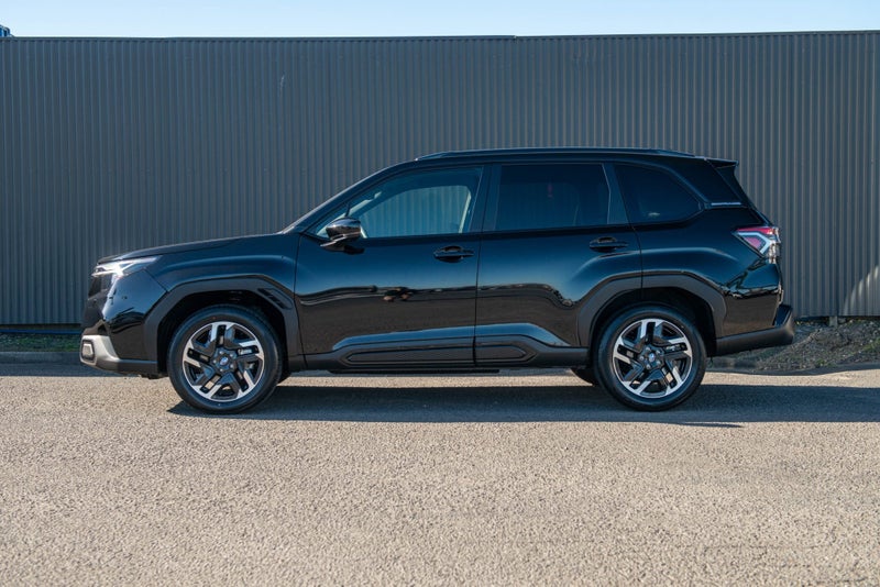2026 Subaru Forester Touring image 5