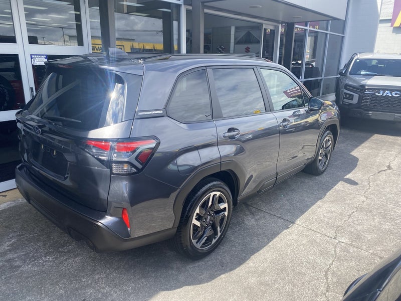 2026 Subaru Forester Touring image 3