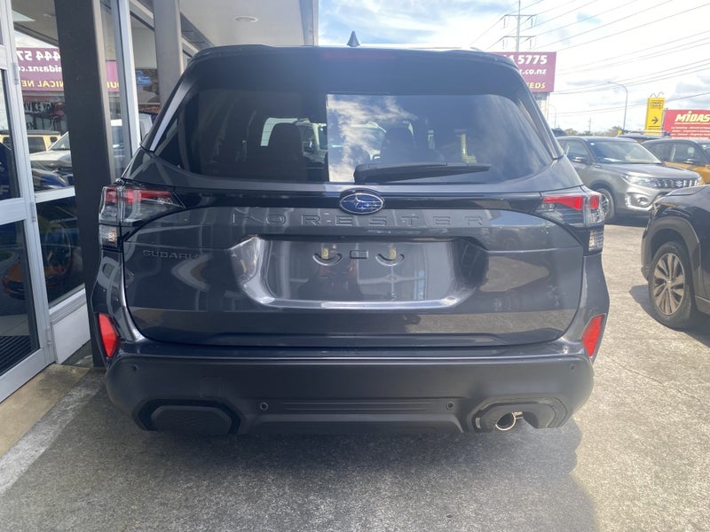 2026 Subaru Forester Touring image 4