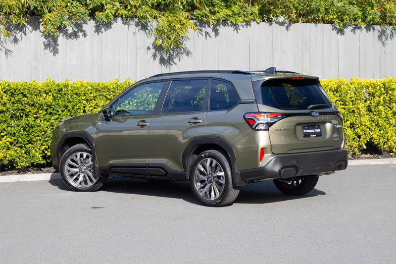 2026 Subaru Forester Touring Hybrid image 3