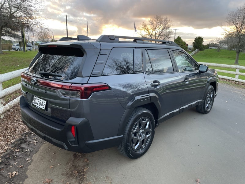2026 Subaru Outback 2.5 AWD Premium image 4