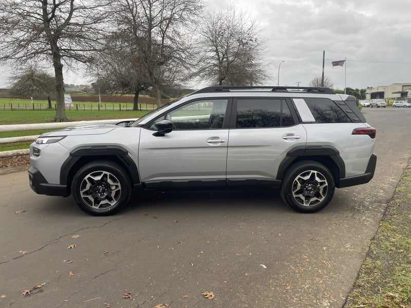 2026 Subaru Outback 2.5 Touring AWD Petrol image 5