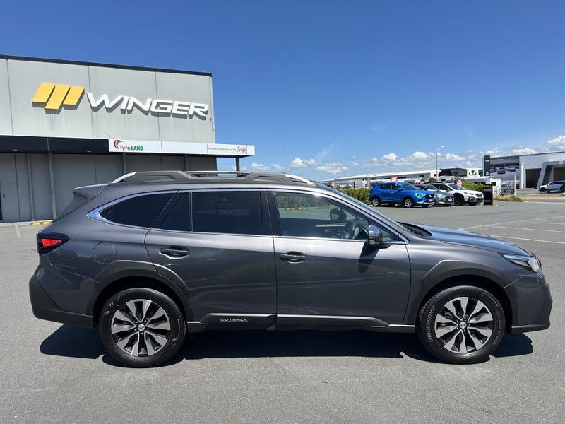 2026 Subaru Outback 2.5i Touring image 3