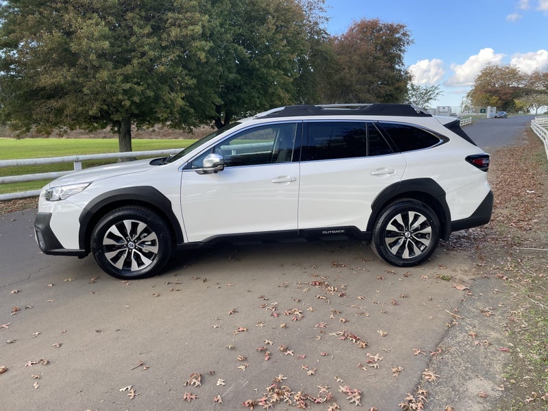 2026 Subaru Outback 2.5i Touring image 4