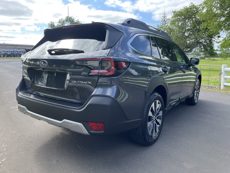 2026 Subaru Outback 2.5i Touring image 4
