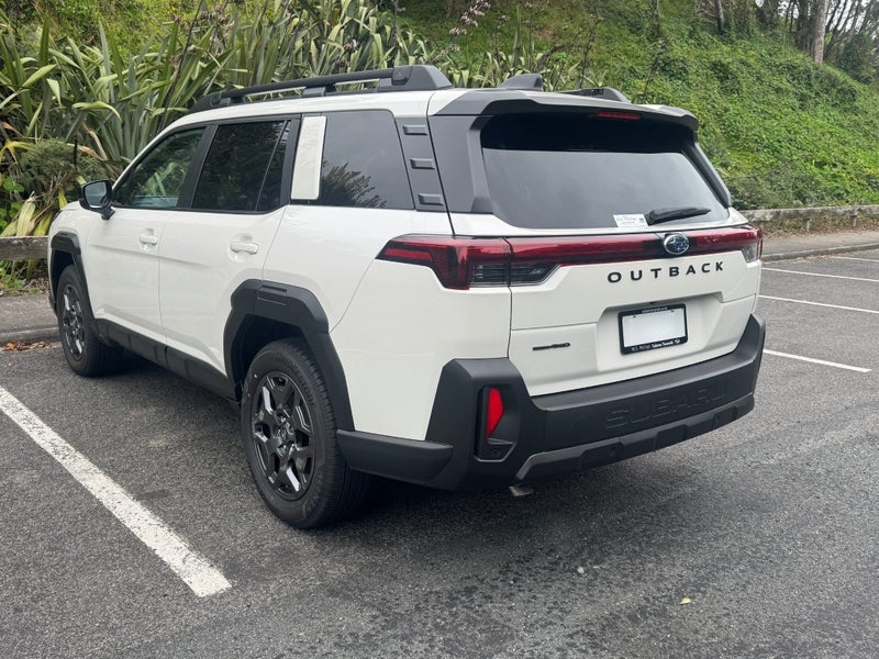 2026 Subaru Outback AWD Premium image 3