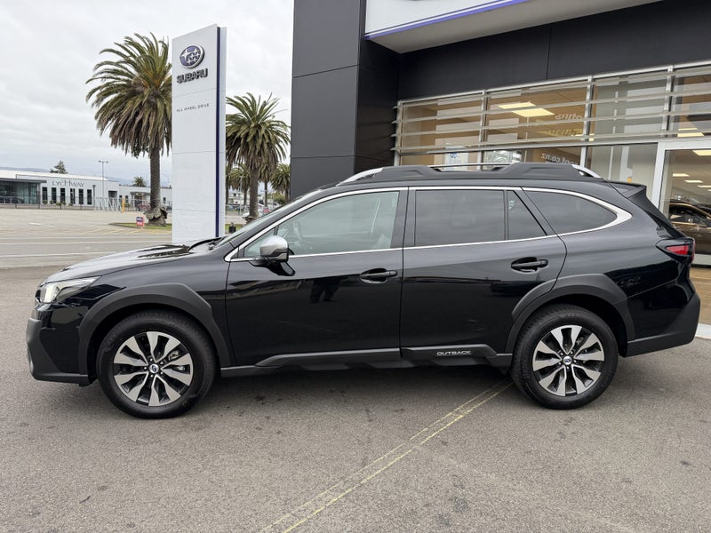 2026 Subaru Outback Touring 2.5 image 4