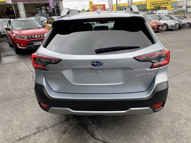 2026 Subaru Outback Touring 2.5 image 4