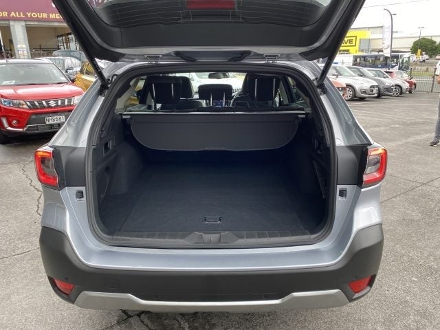 2026 Subaru Outback Touring 2.5 image 5