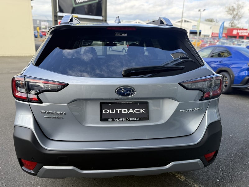 2026 Subaru Outback Touring 2.5 image 5