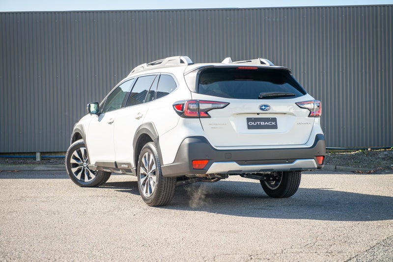 2026 Subaru Outback Touring 2.5I image 3