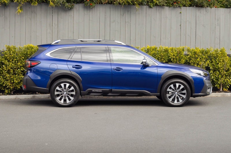 2026 Subaru Outback Touring image 2