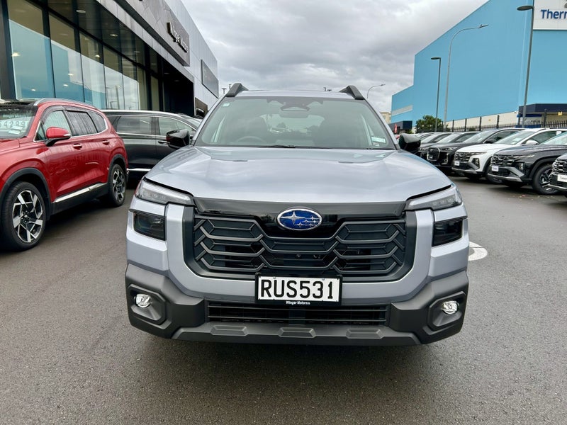 2026 Subaru Outback Touring MY26 image 3