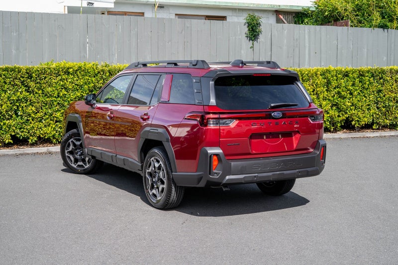 2026 Subaru Outback Touring MY26 image 3