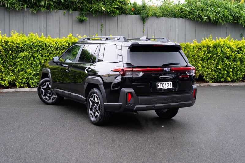 2026 Subaru Outback Touring MY26 image 3