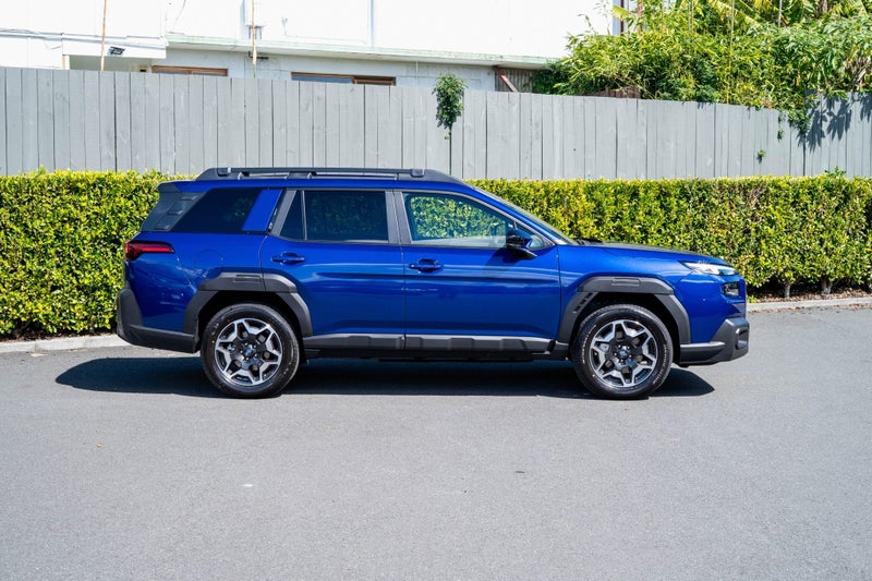 2026 Subaru Outback Touring MY26 image 2