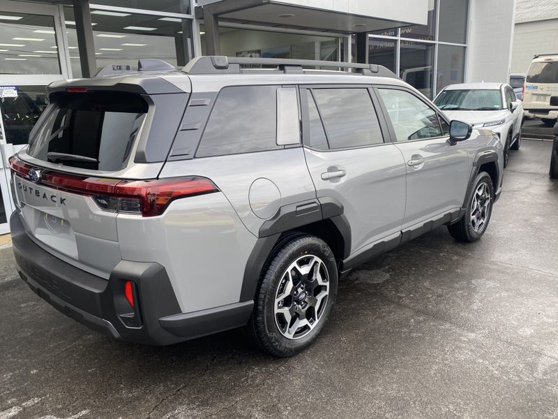 2026 Subaru Outback Touring MY26 image 4