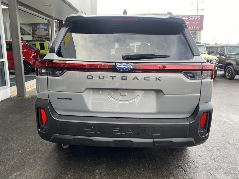 2026 Subaru Outback Touring MY26 image 5
