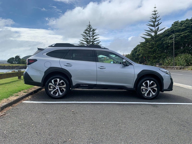 2026 Subaru Outback Touring SLT 2.5P/4WD image 5