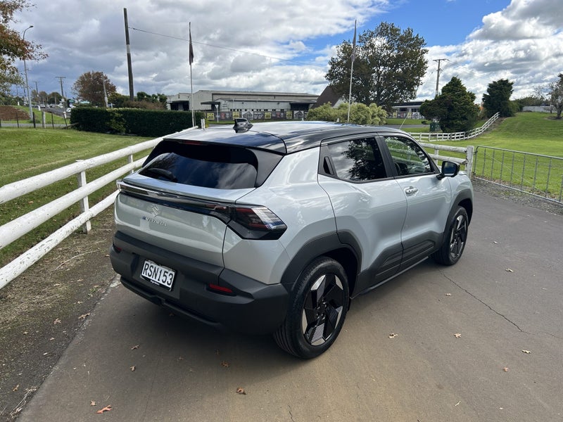 2026 Suzuki e Vitara 2WD EV image 4