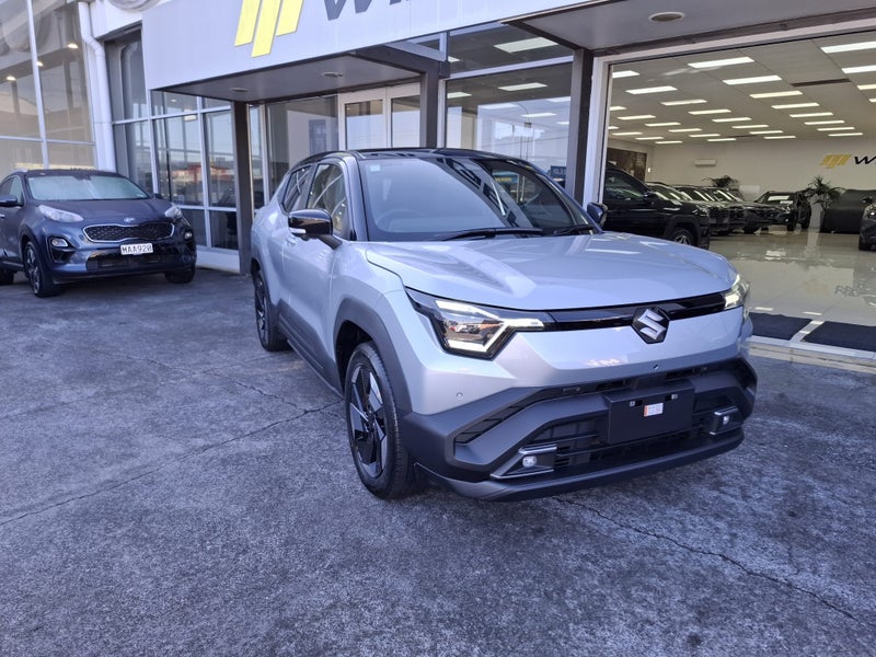 2026 Suzuki e Vitara 2WD JLX image 3