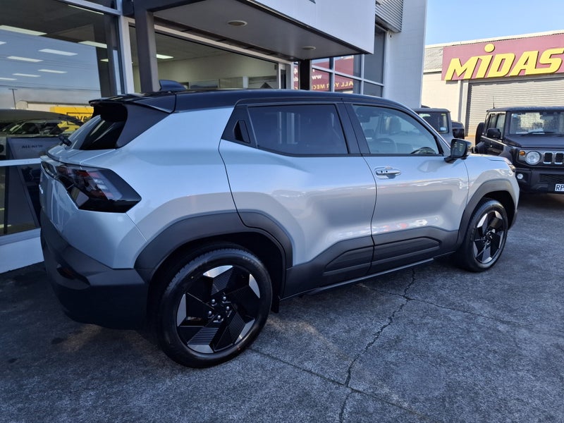 2026 Suzuki e Vitara 2WD JLX image 4