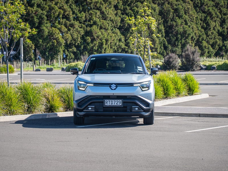 2026 Suzuki e Vitara EV AWD Auto 2-Tone image 4