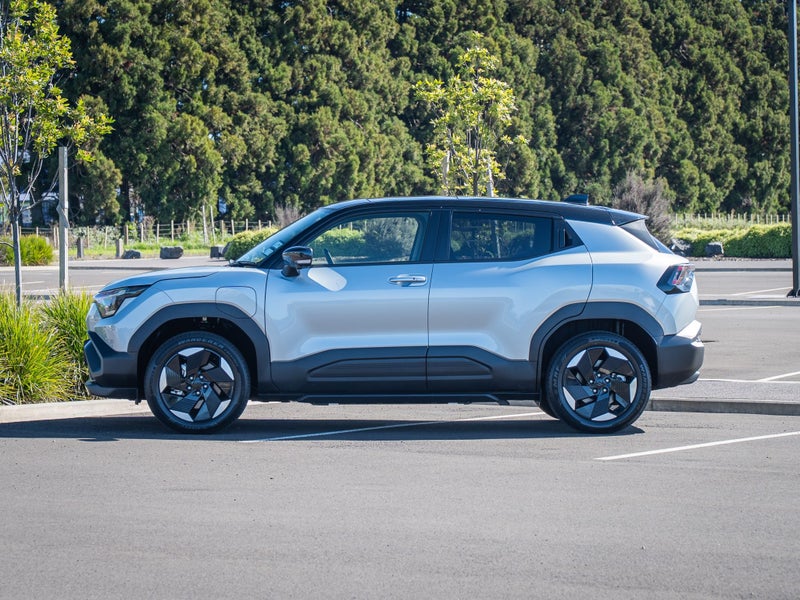 2026 Suzuki e Vitara EV AWD Auto 2-Tone image 5