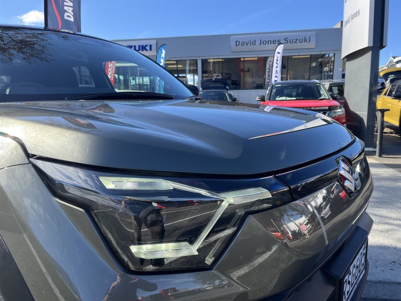 2026 Suzuki e Vitara JLX 2wd image 2