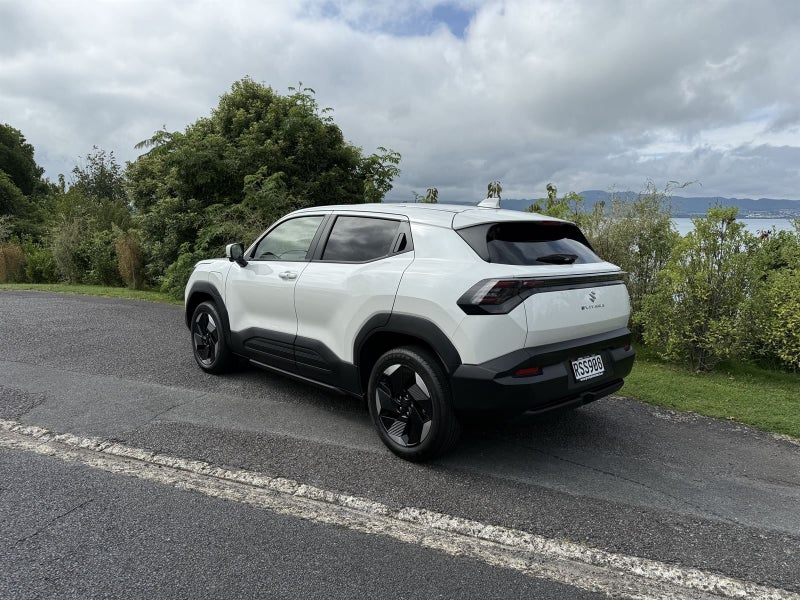 2026 Suzuki e Vitara JLXF image 5