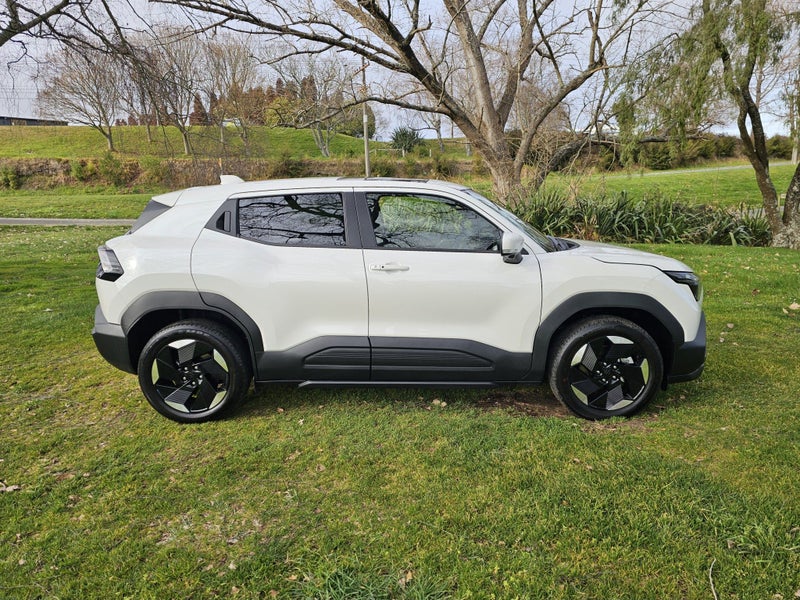 2026 Suzuki e Vitara JLXF 61KWH/EV/FG image 3