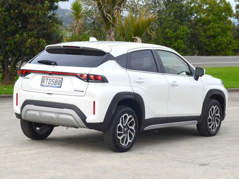2026 Suzuki Fronx GLX 1.5 Hybrid image 4