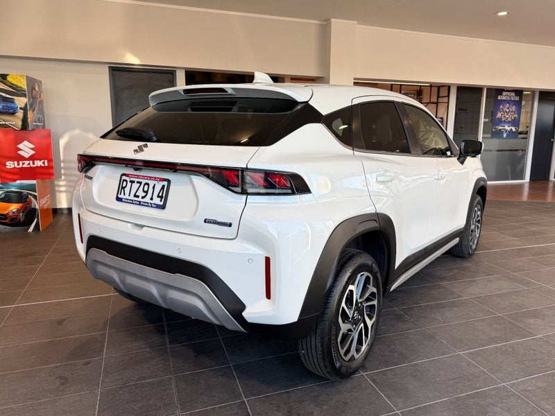 2026 Suzuki Fronx GLX 1.5 Hybrid image 4