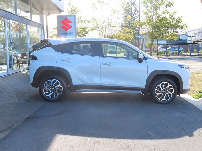 2026 Suzuki Fronx GLX 1.5 Hybrid Auto image 4