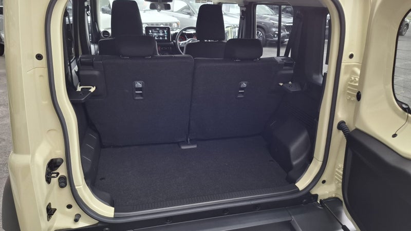 2026 Suzuki Jimny 1.5 5dr Manual image 5