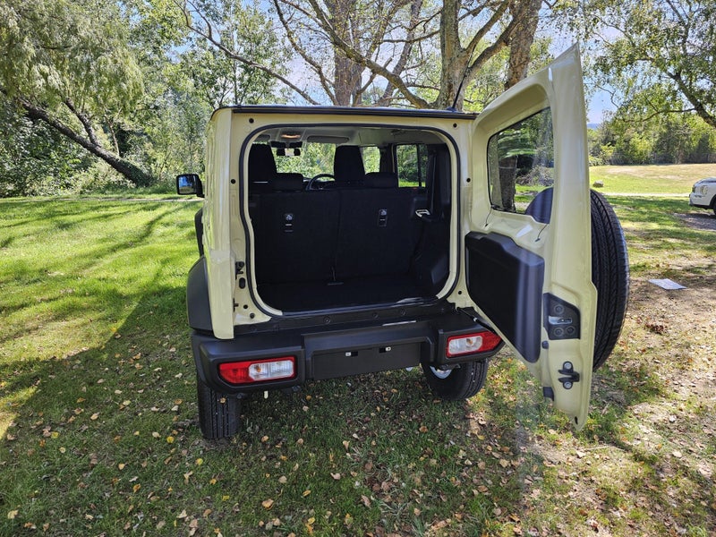 2026 Suzuki Jimny 5-DOOR 1.5P/4WD/5MT image 5