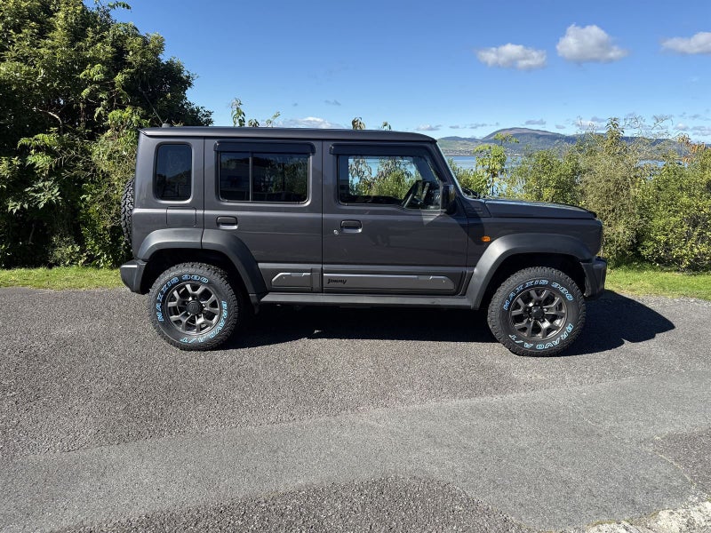 2026 Suzuki Jimny 5-DOOR image 2