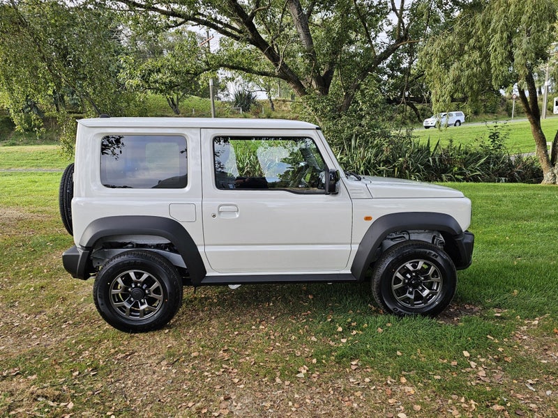 2026 Suzuki Jimny SIERRA 1.5P/4WD/5MT image 2