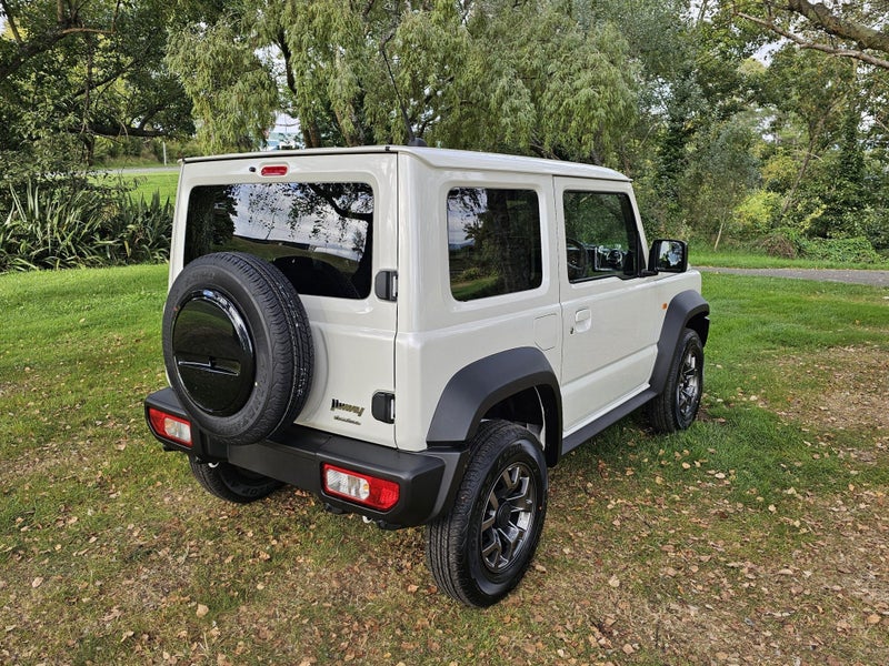 2026 Suzuki Jimny SIERRA 1.5P/4WD/5MT image 3