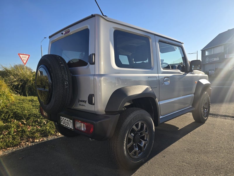 2026 Suzuki Jimny Sierra 1.5P/4WD/5MT - image 3