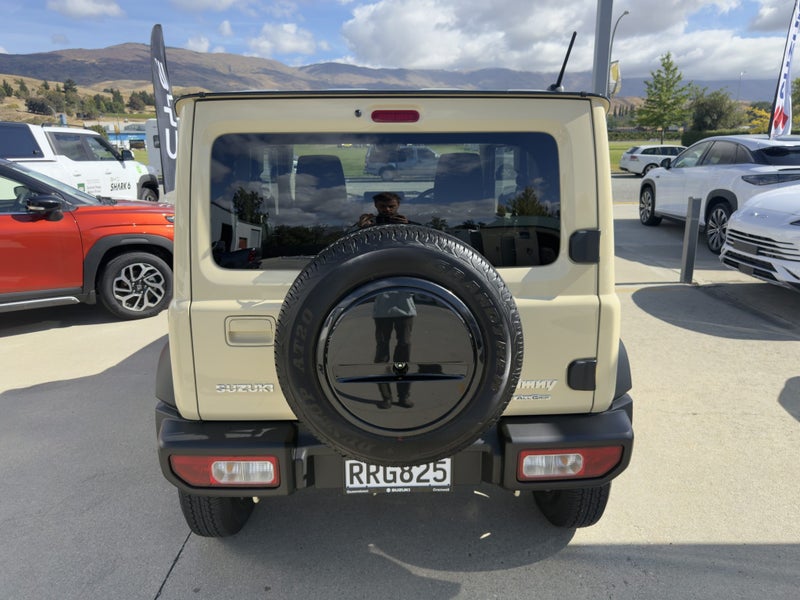 2026 Suzuki Jimny Sierra 3 Door Auto image 5