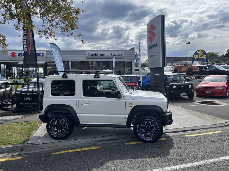 2026 Suzuki Jimny Sierra Heritage image 4