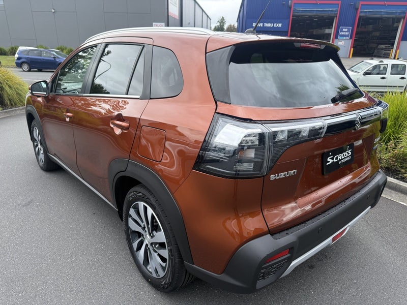 2026 Suzuki S-Cross JLX 2WD Hybrid image 5